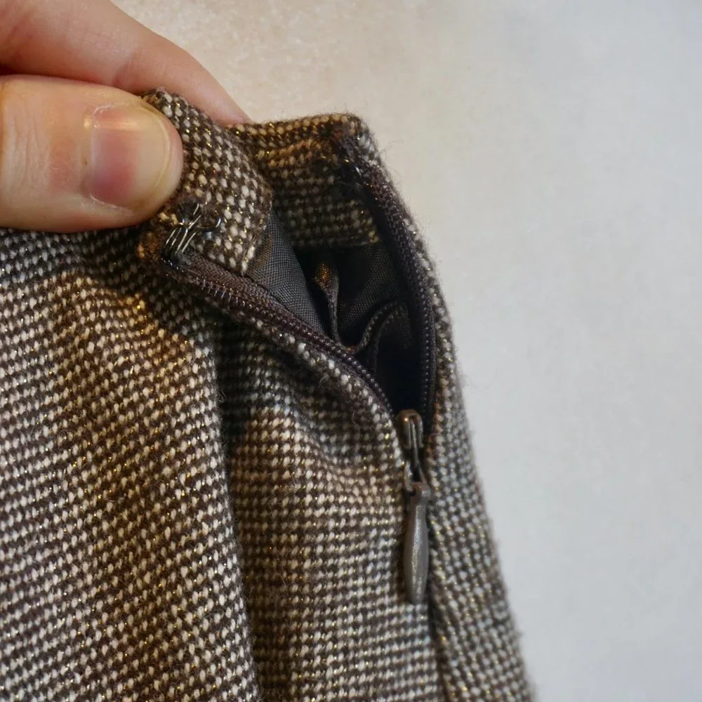 💚 VINTAGE ALFANI Brown Houndstooth Midi Skirt (10) - Picture 7 of 10
